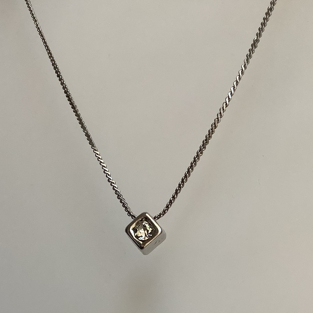TLC new vintage bezel solitaire costume pendant necklace